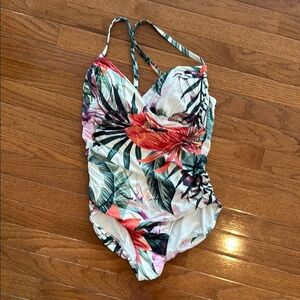 Calia Tropical Swimsuit size 10  nwot with liner